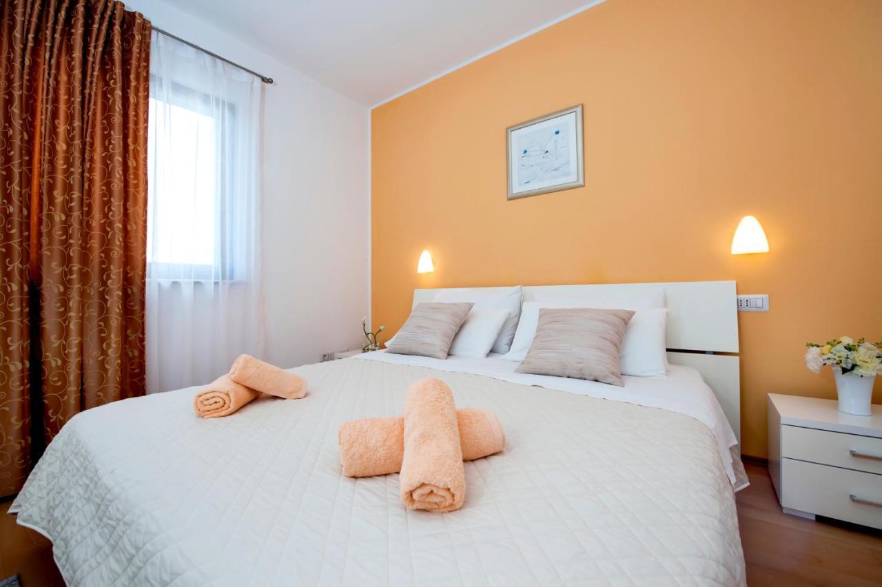 Apartments And Rooms Camaiore Rovinj Exteriér fotografie
