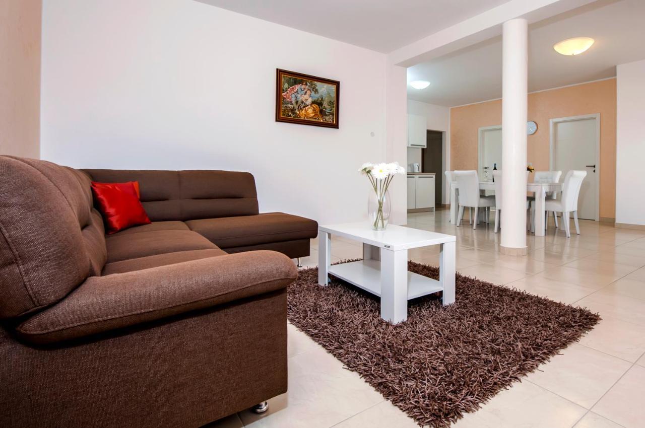 Apartments And Rooms Camaiore Rovinj Exteriér fotografie