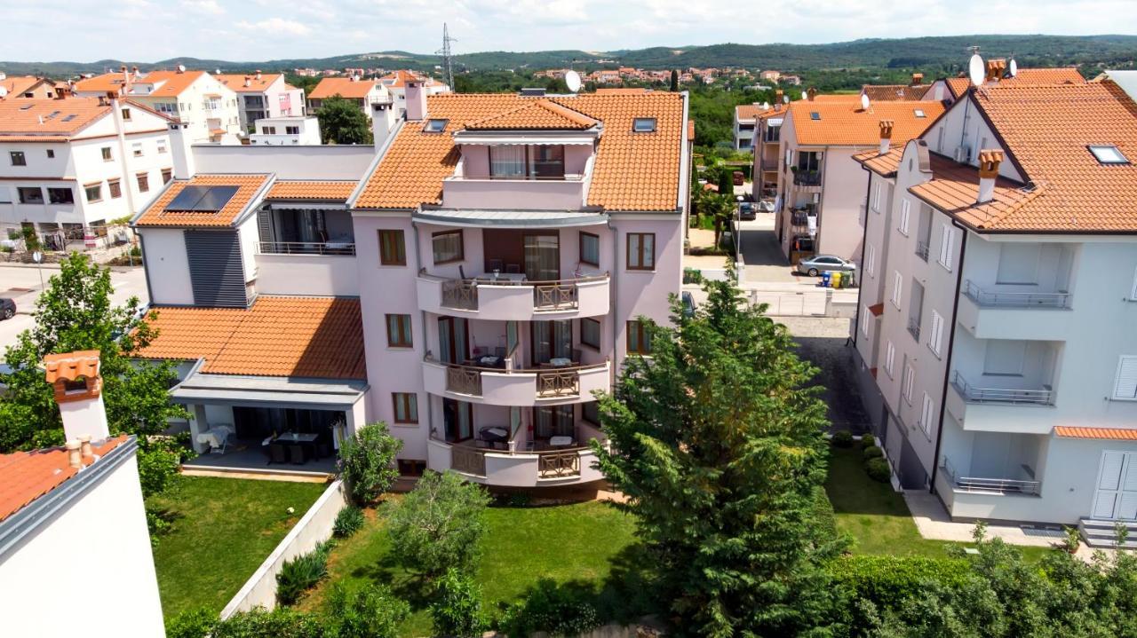 Apartments And Rooms Camaiore Rovinj Exteriér fotografie