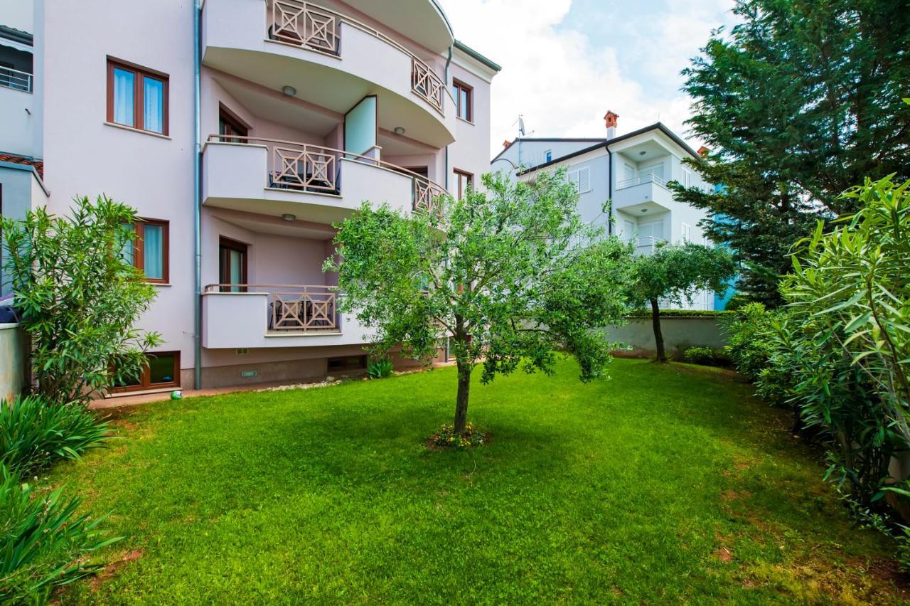 Apartments And Rooms Camaiore Rovinj Exteriér fotografie