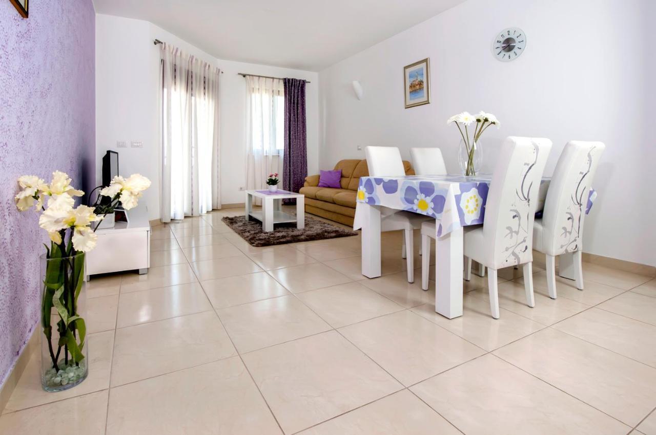 Apartments And Rooms Camaiore Rovinj Exteriér fotografie